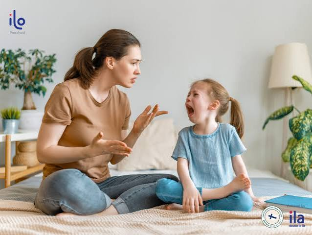 Đồng Hành Song Ngữ Cùng Trẻ: Tháo Gỡ 5 Nút Thắt Tâm Lý, Ngôn Ngữ Học & Chiến Lược Thiết Lập Môi Trường Giao Tiếp Đa Văn Hóa Bền Vững